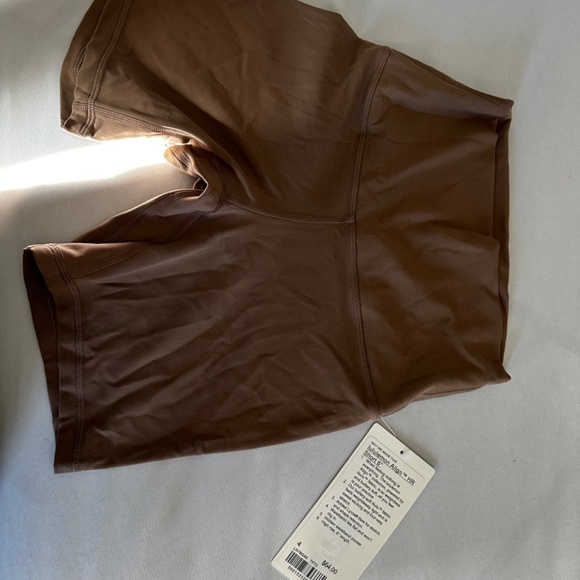 Lululemon Align Short 6” - Size 4 - Taupetastic - Picture 3 of 3